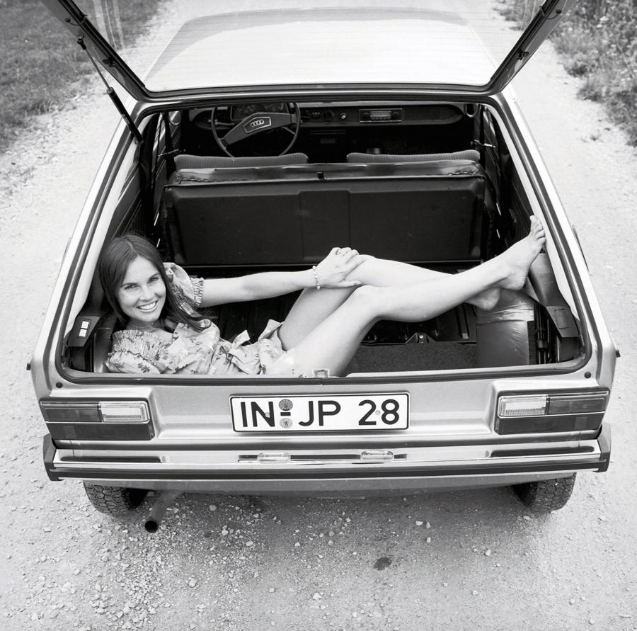Багажник Audi 50 GL (Typ 86) 1974 года  (фото 9 из 17)
